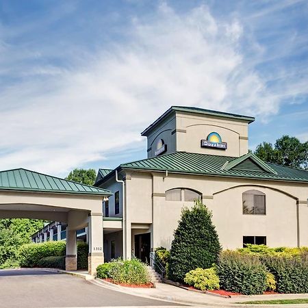 Days Inn - Chapel Hill Eksteriør bilde