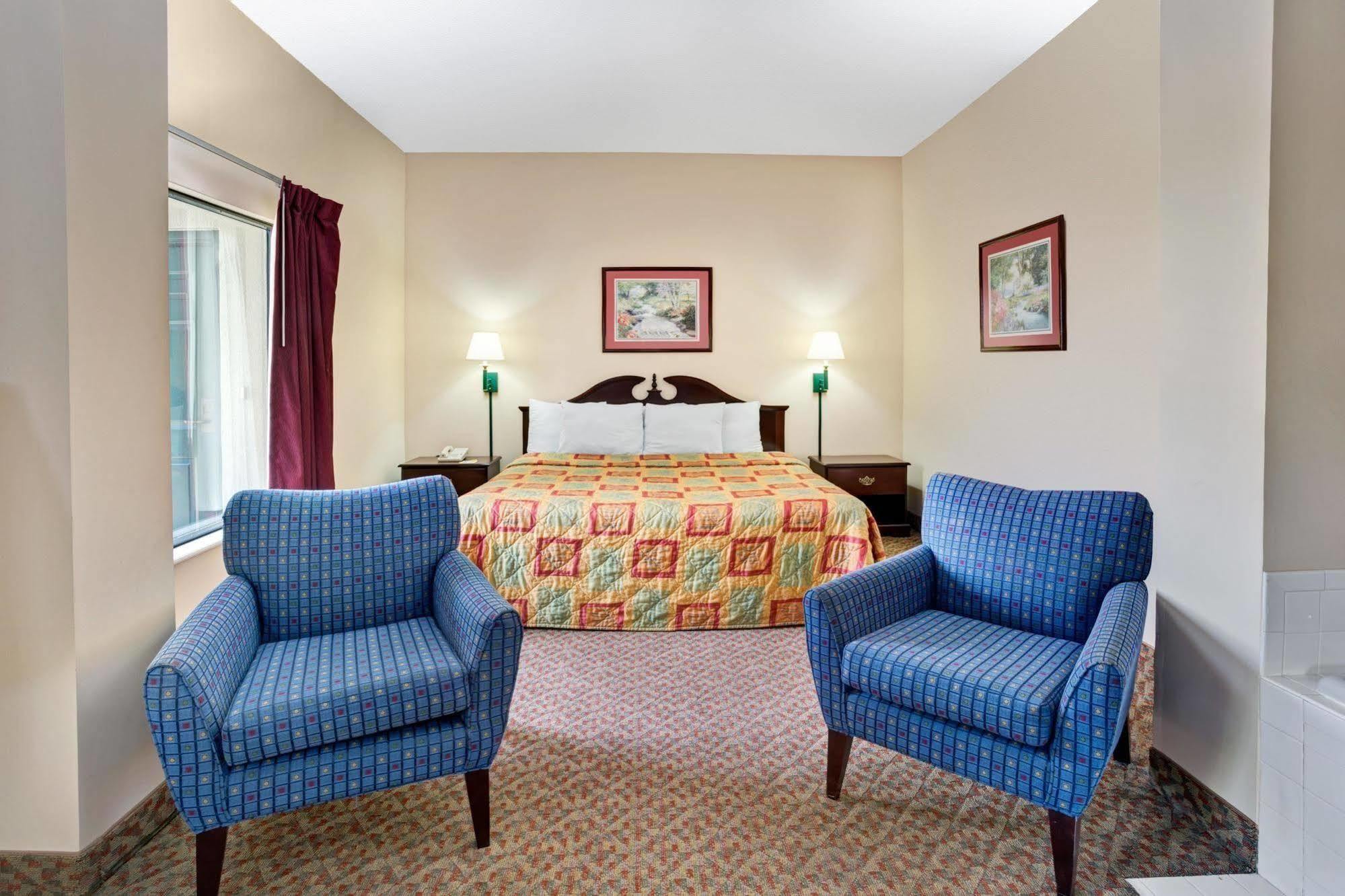 Days Inn - Chapel Hill Eksteriør bilde